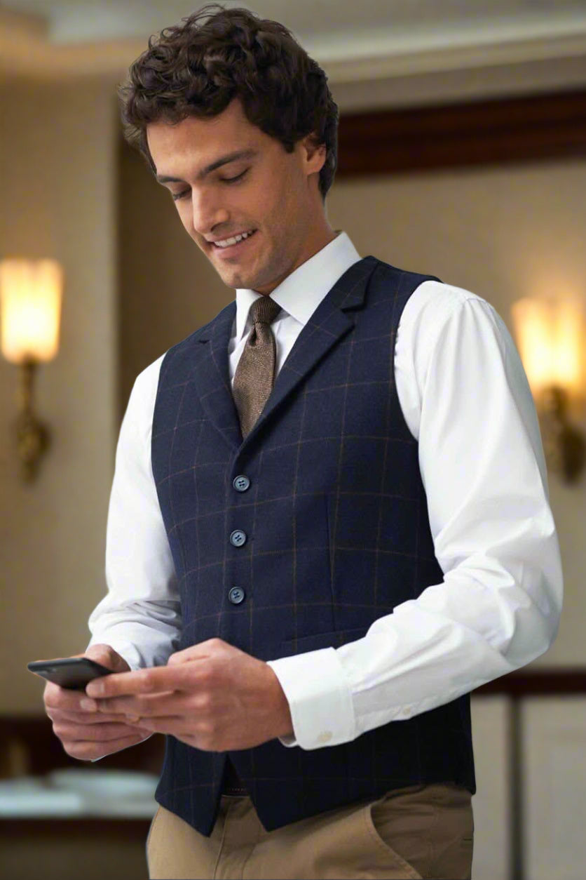 1463: Memphis Mens Waistcoat Mens Waistcoat Brook Taverner Navy Check S