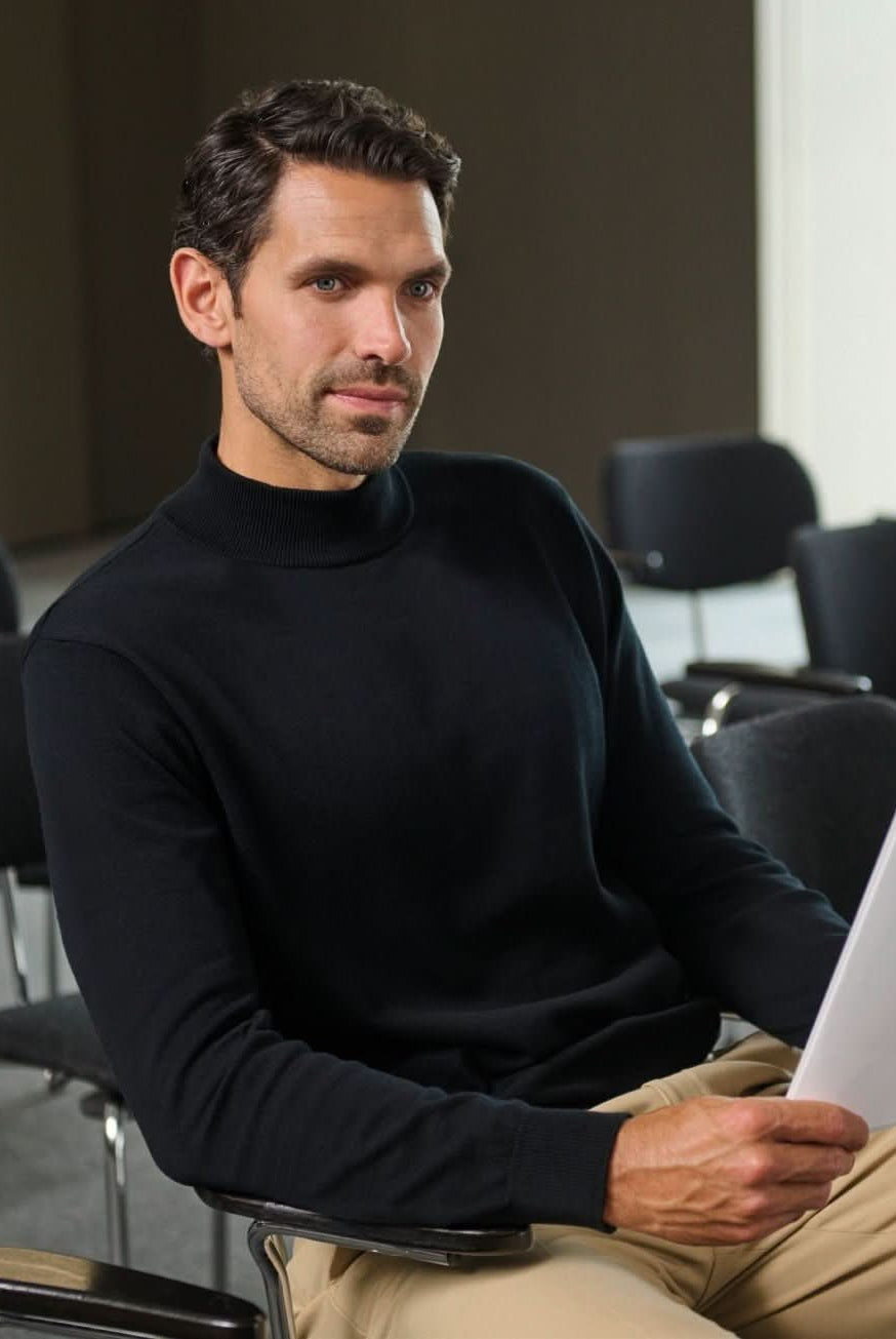 4561: Franklin Mens Turtleneck Jumper Mens Knitwear Brook Taverner