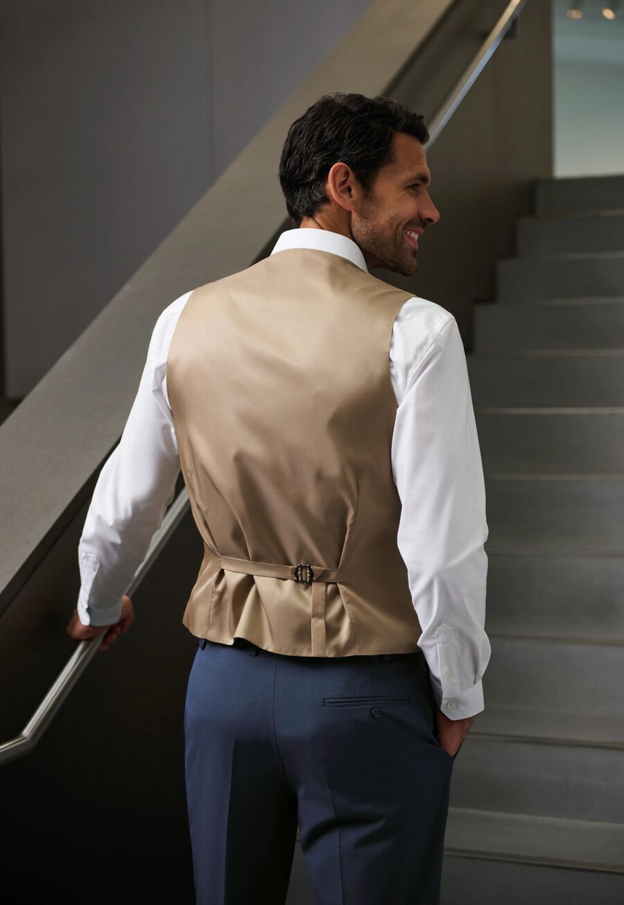 1914: George Mens Tailored Fit Waistcoat Mens Waistcoat Brook Taverner