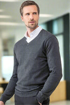 HB720: Mens V-Neck Jumper Mens Knitwear Henbury