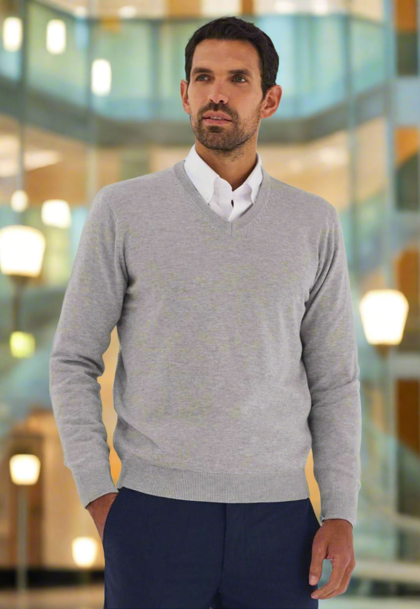 7818: Boston Mens V-Neck Jumper Mens Knitwear Brook Taverner