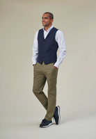 8058: Leo Mens Slim Fit Chino Mens Chinos Brook Taverner Olive 28 Short